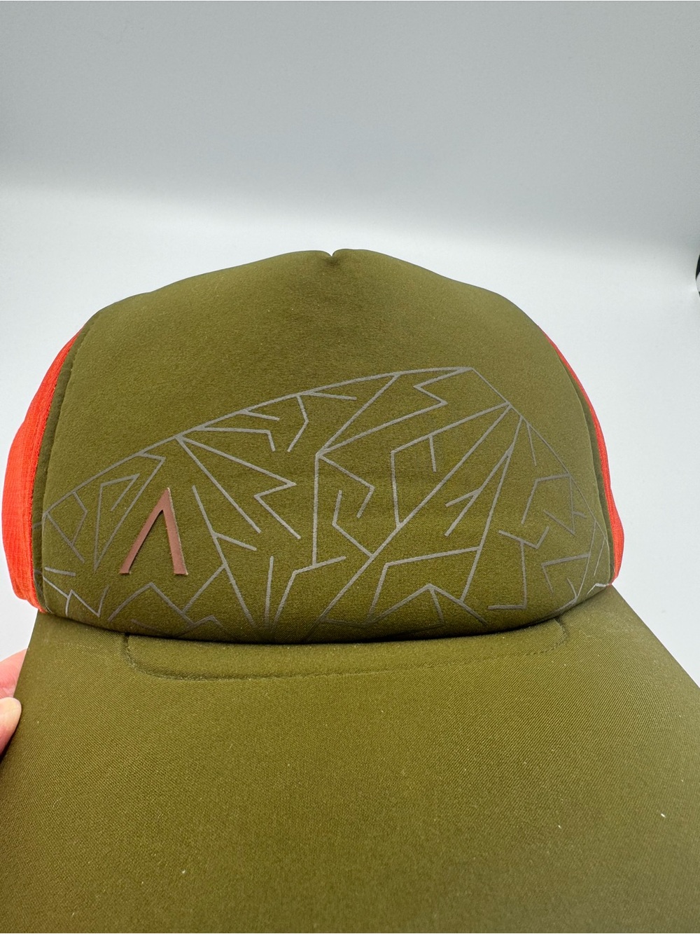 ARC’TERYX Olive & Orange Trucker Cap - Picture 2 of 9